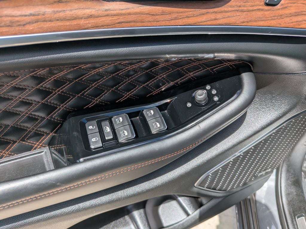 2022 Jeep Grand Cherokee Summit