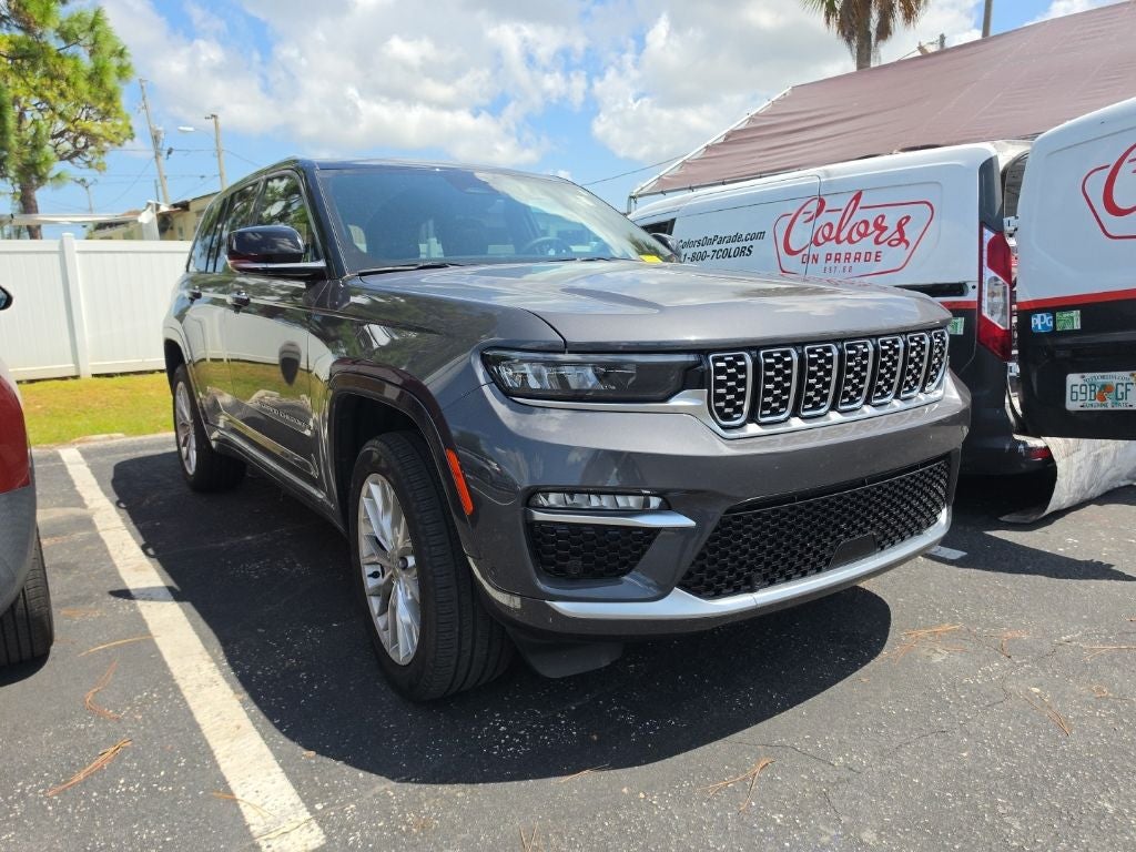 2022 Jeep Grand Cherokee Summit