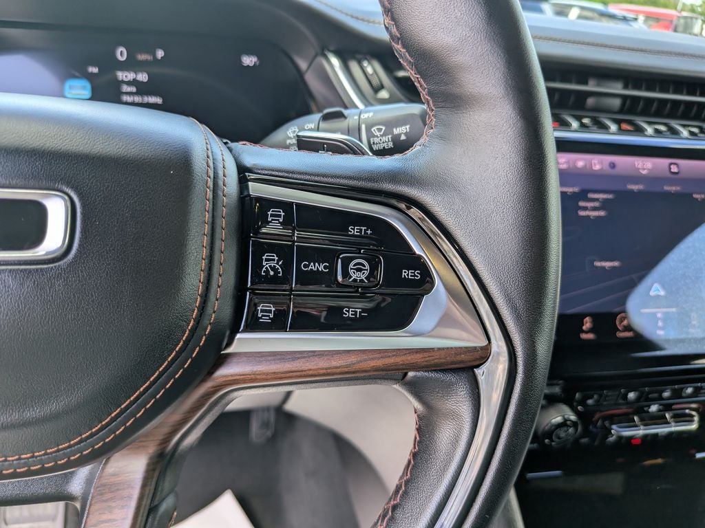 2022 Jeep Grand Cherokee Summit