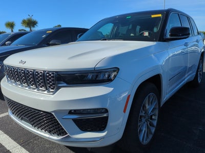 2022 Jeep Grand Cherokee Summit