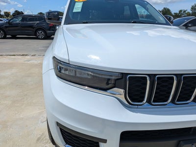 2022 Jeep Grand Cherokee L Laredo