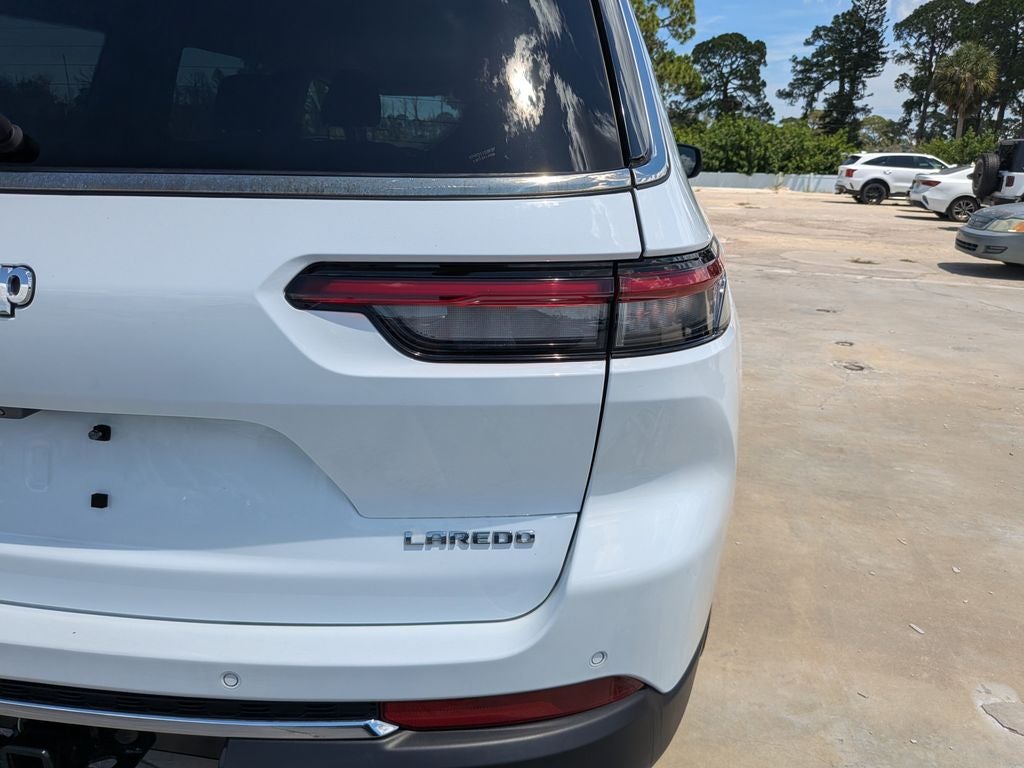 2022 Jeep Grand Cherokee L Laredo