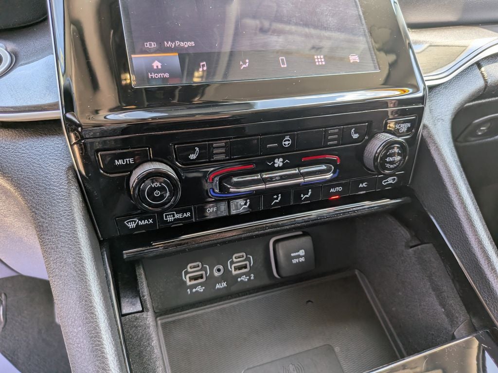 2022 Jeep Grand Cherokee L Laredo