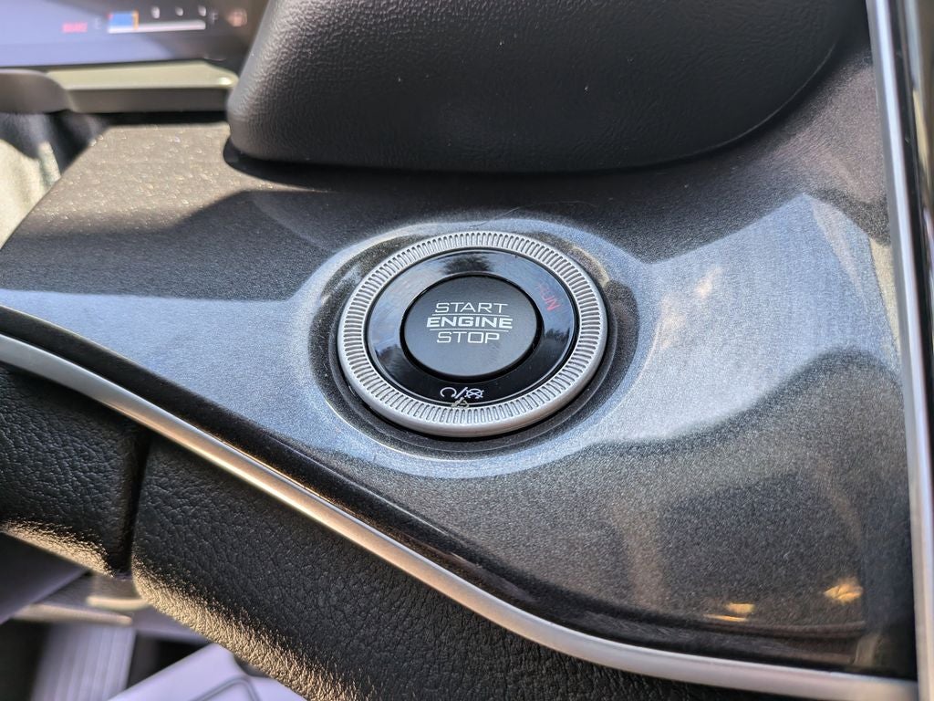 2022 Jeep Grand Cherokee L Laredo