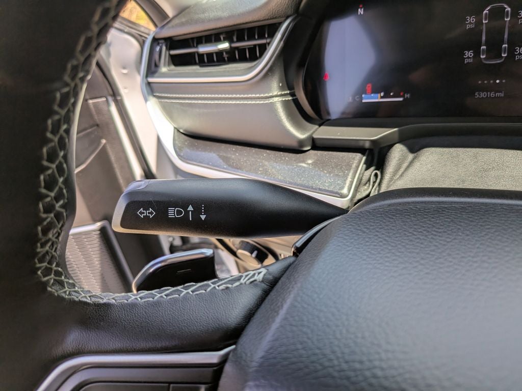 2022 Jeep Grand Cherokee L Laredo