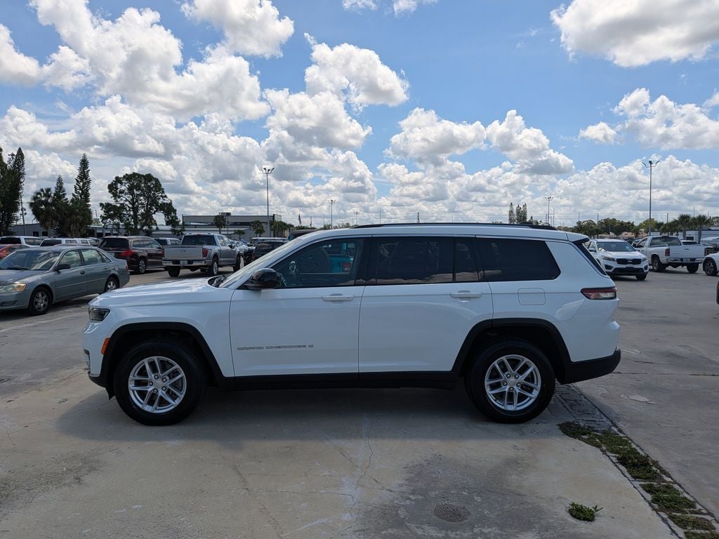 2022 Jeep Grand Cherokee L Laredo
