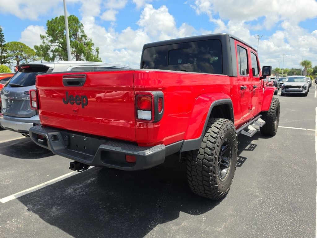 2022 Jeep Gladiator Sport