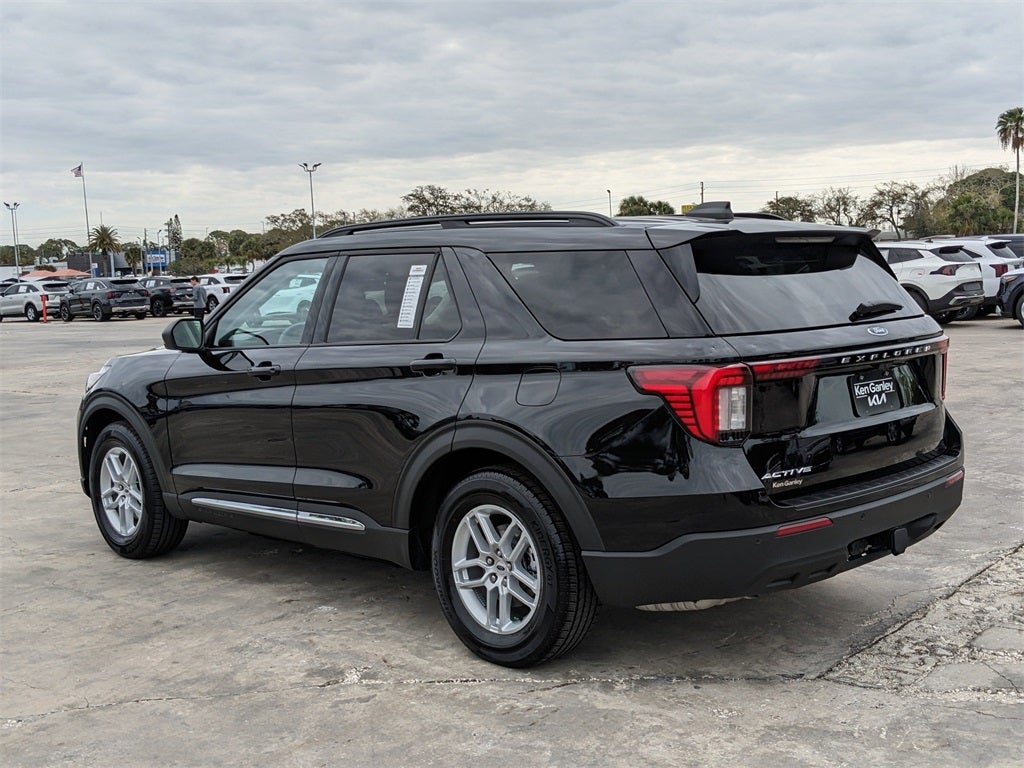 2025 Ford Explorer Active