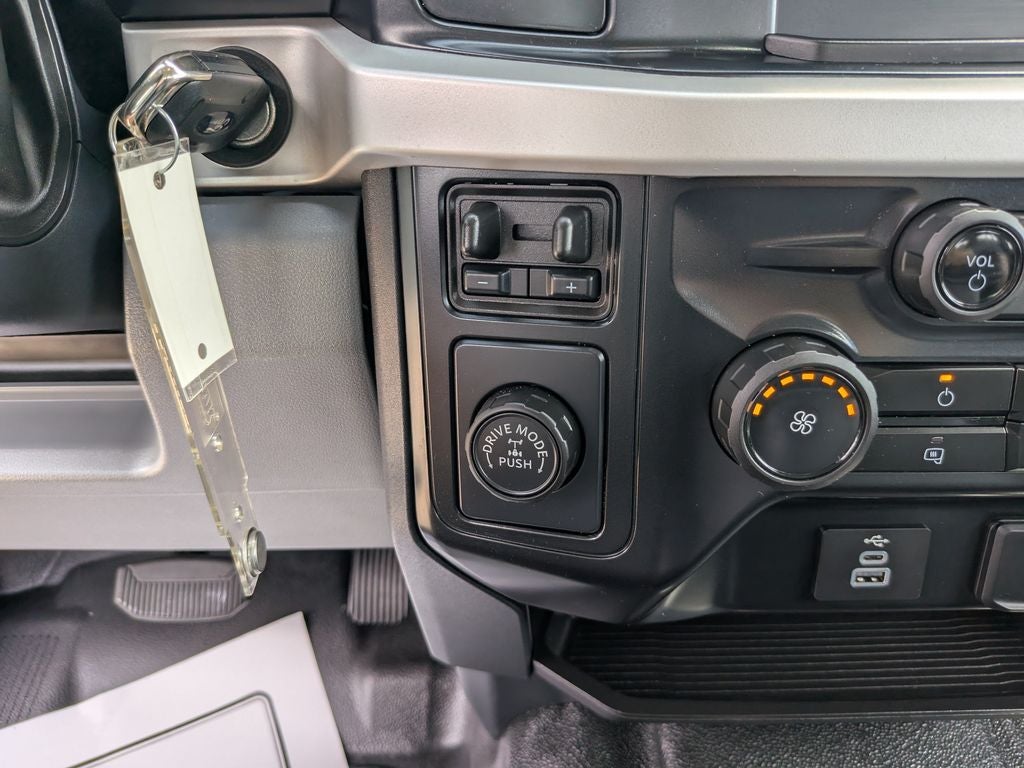 2025 Ford F-350SD XL