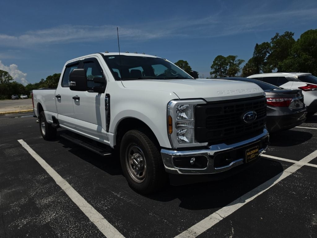 2025 Ford F-350SD XL