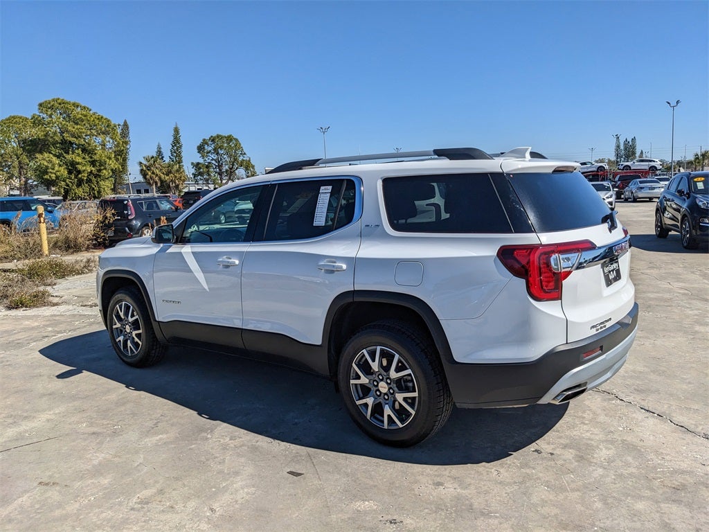 2023 GMC Acadia SLT
