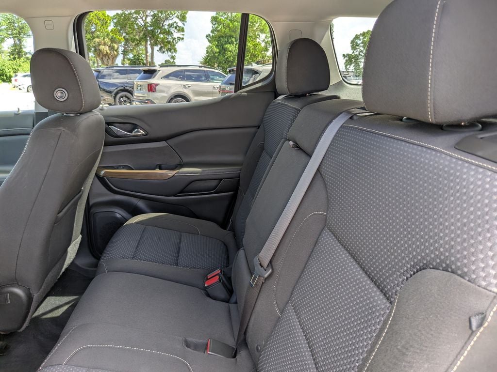 2021 GMC Acadia SLE