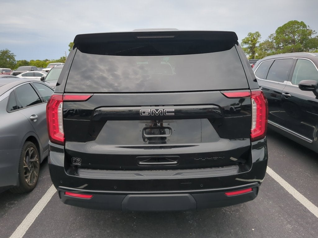2022 GMC Yukon SLT
