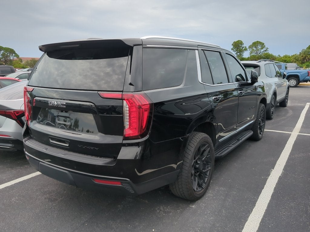 2022 GMC Yukon SLT