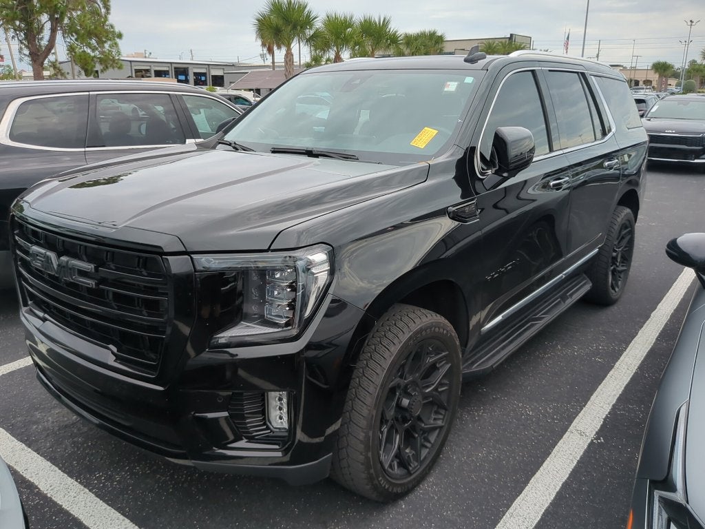 2022 GMC Yukon SLT