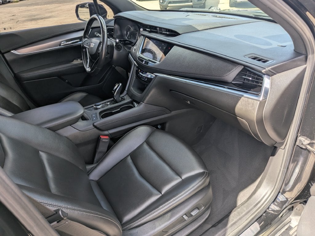 2024 Cadillac XT6 Luxury