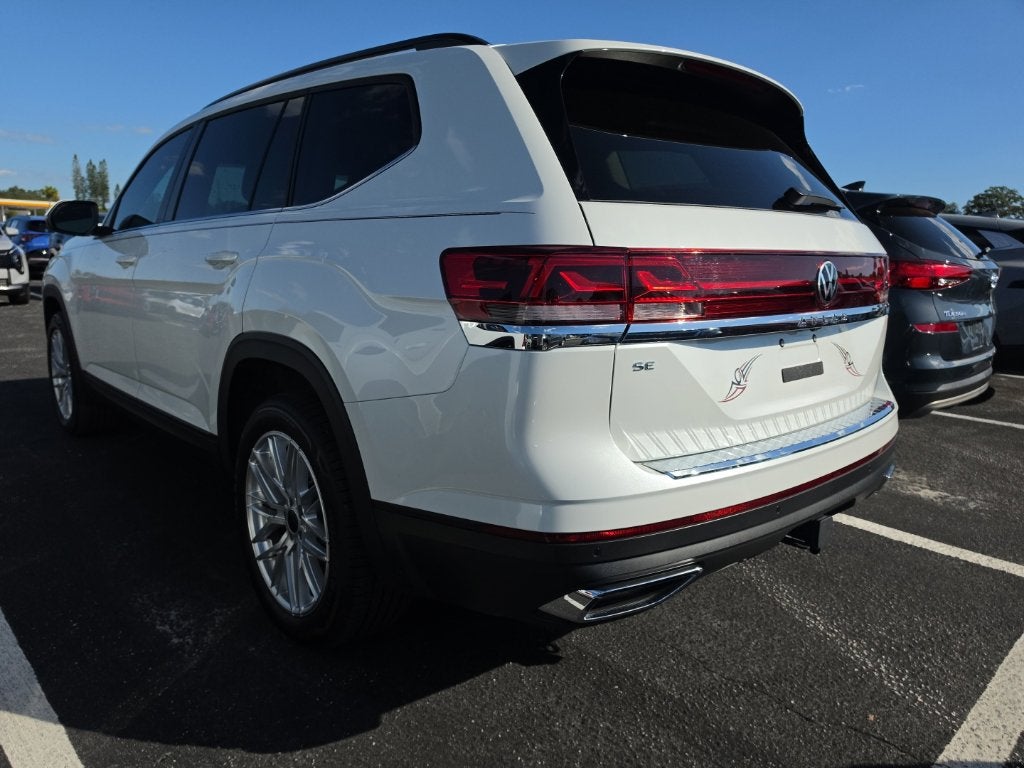 2026 Volkswagen Atlas SE w/Technology