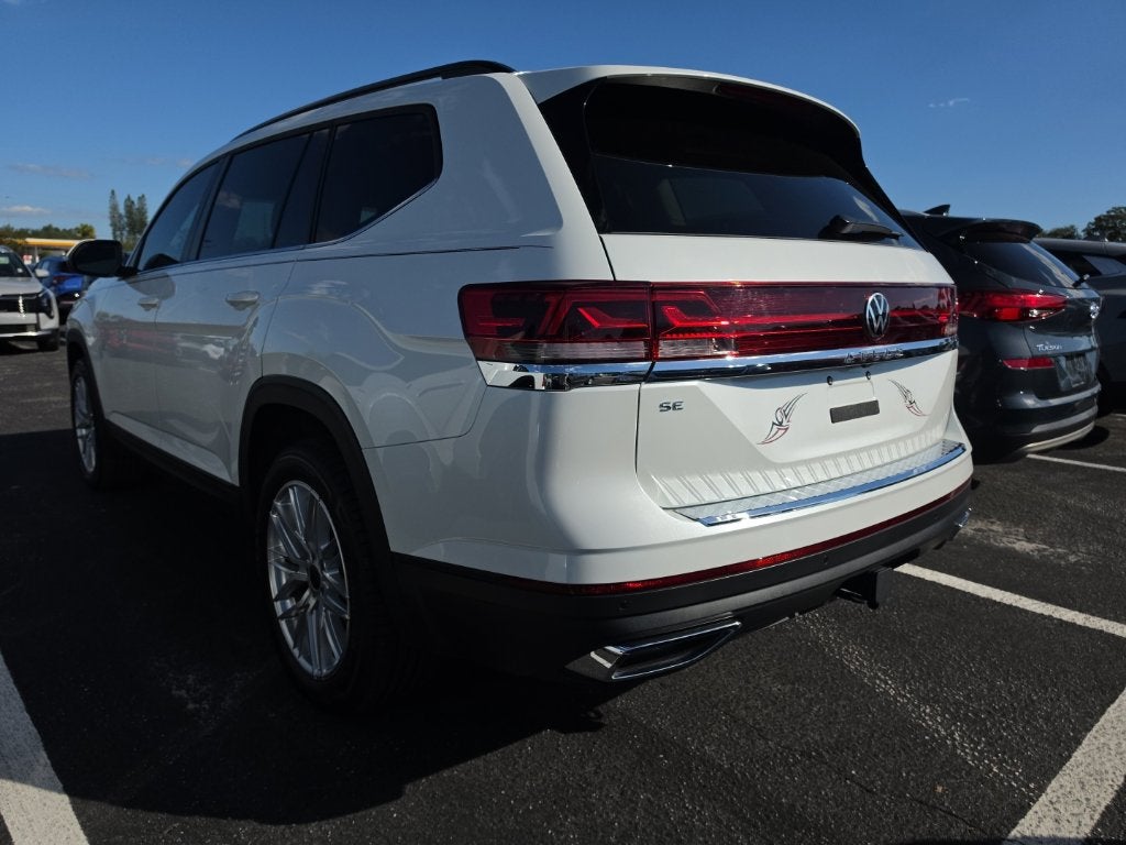 2026 Volkswagen Atlas SE w/Technology