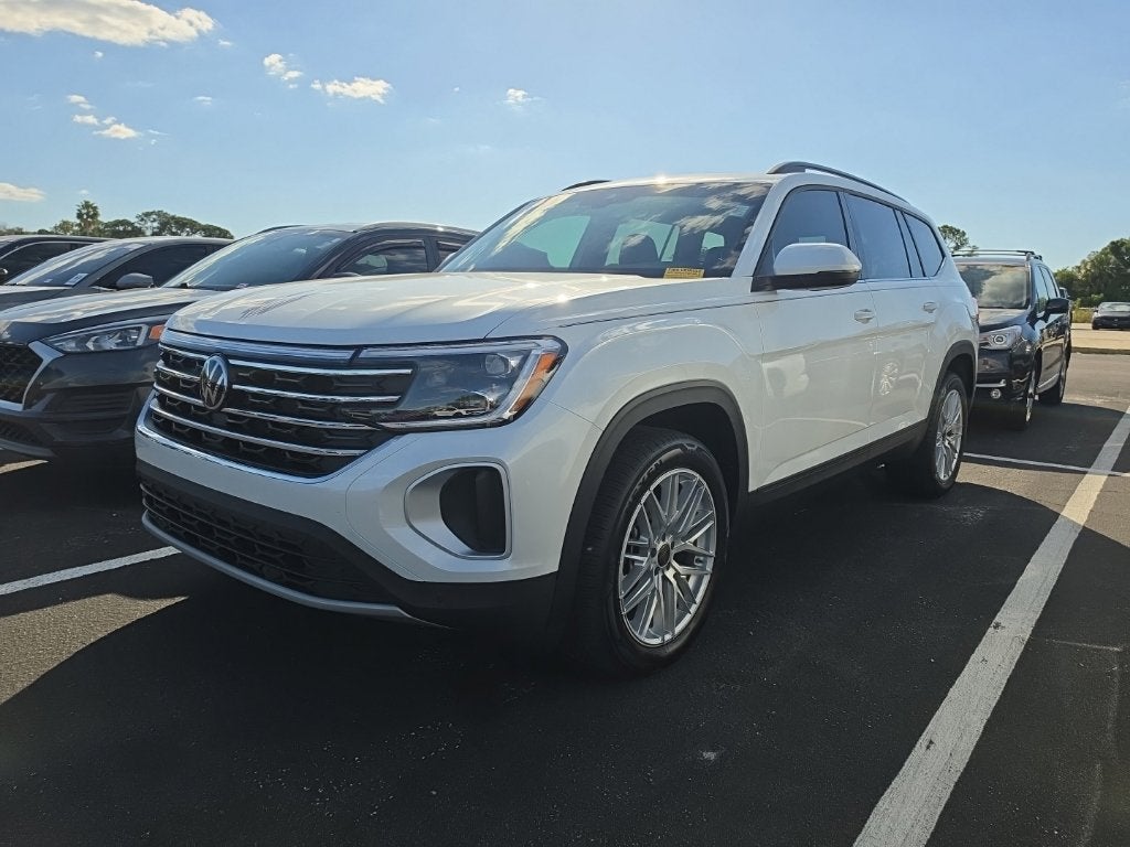 2026 Volkswagen Atlas SE w/Technology