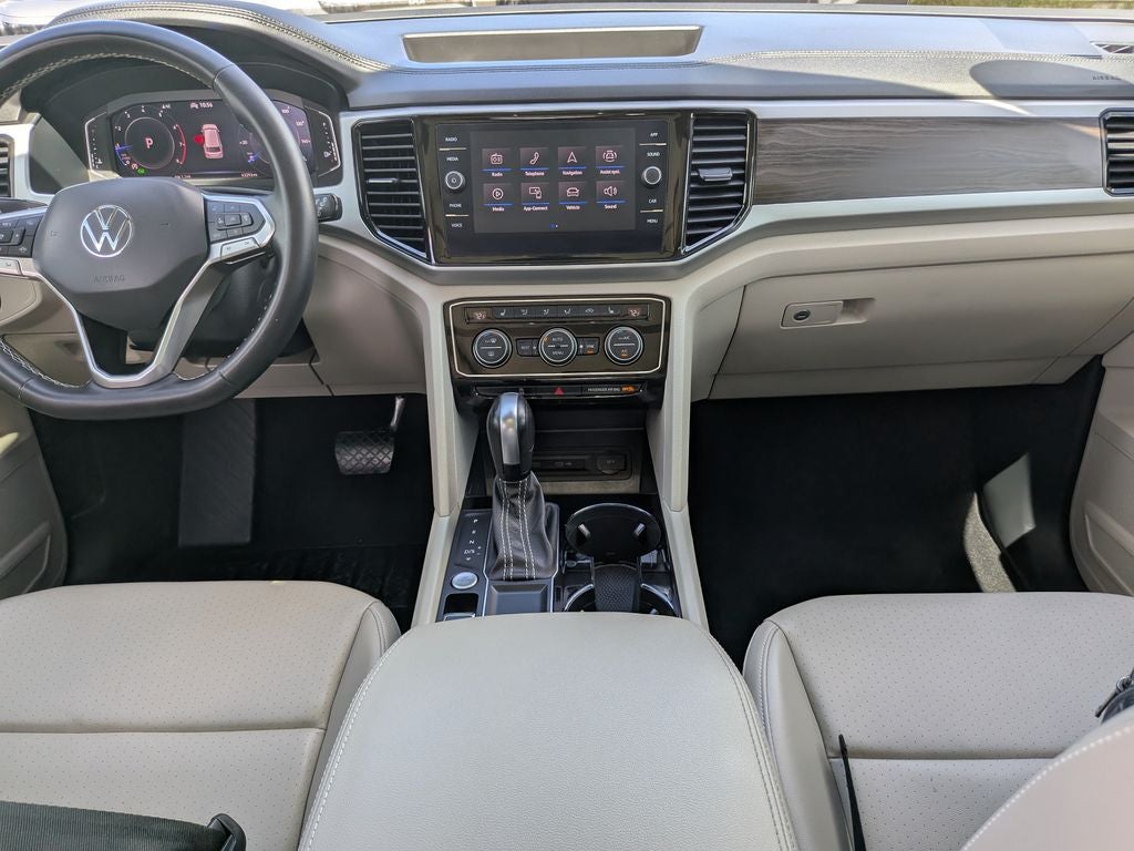 2022 Volkswagen Atlas 3.6L V6 SE w/Technology