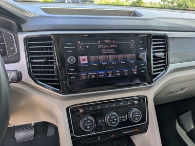 2022 Volkswagen Atlas 3.6L V6 SE w/Technology