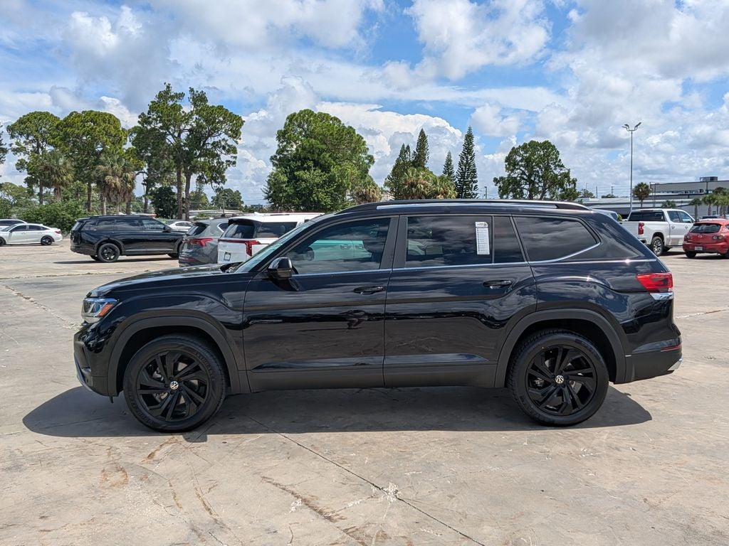 2022 Volkswagen Atlas 3.6L V6 SE w/Technology