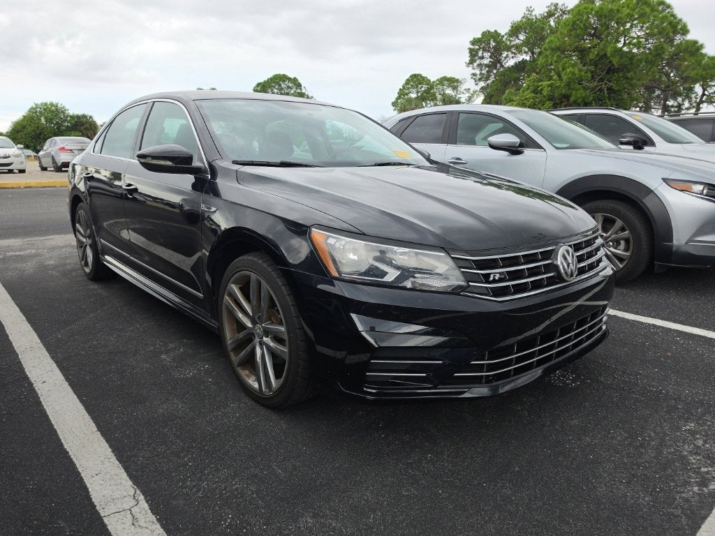2017 Volkswagen Passat 1.8T R-Line