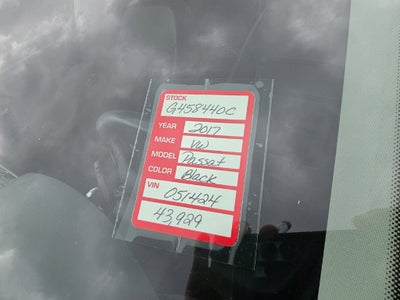 2017 Volkswagen Passat 1.8T R-Line