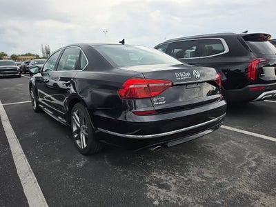 2017 Volkswagen Passat 1.8T R-Line
