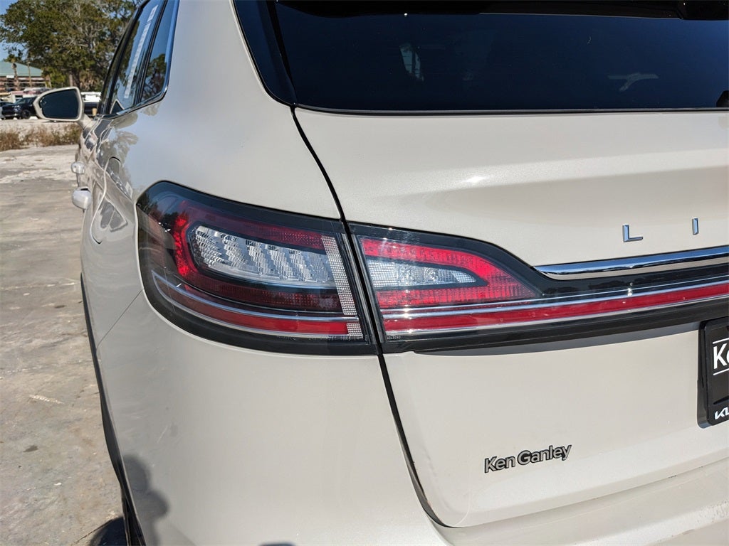 2022 Lincoln Nautilus Reserve