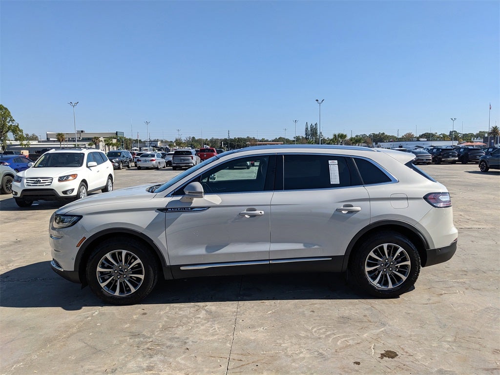 2022 Lincoln Nautilus Reserve