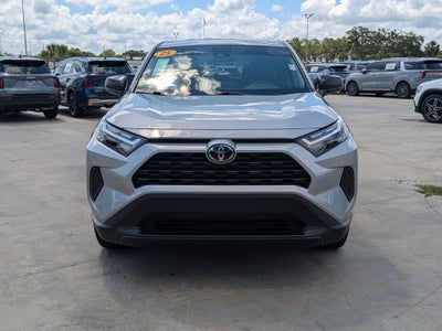 2025 Toyota RAV4 LE