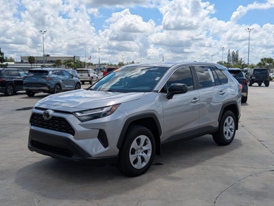 2025 Toyota RAV4 LE