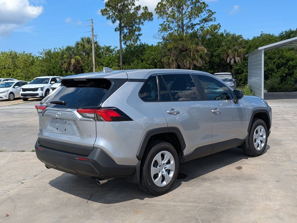 2025 Toyota RAV4 LE