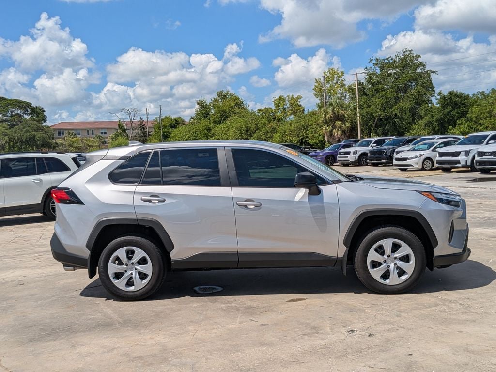 2025 Toyota RAV4 LE