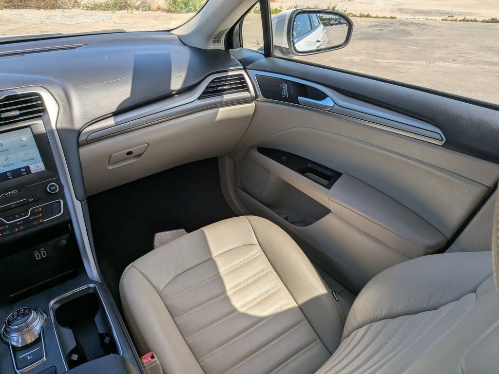 2020 Ford Fusion SE