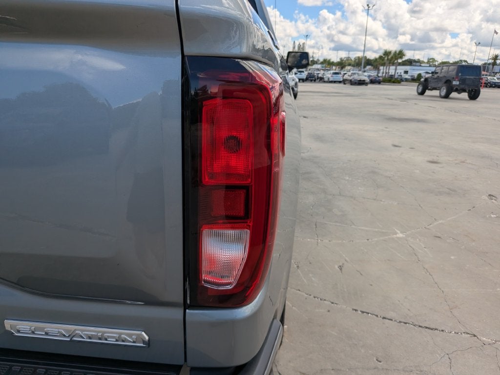 2025 GMC Sierra 1500 Elevation