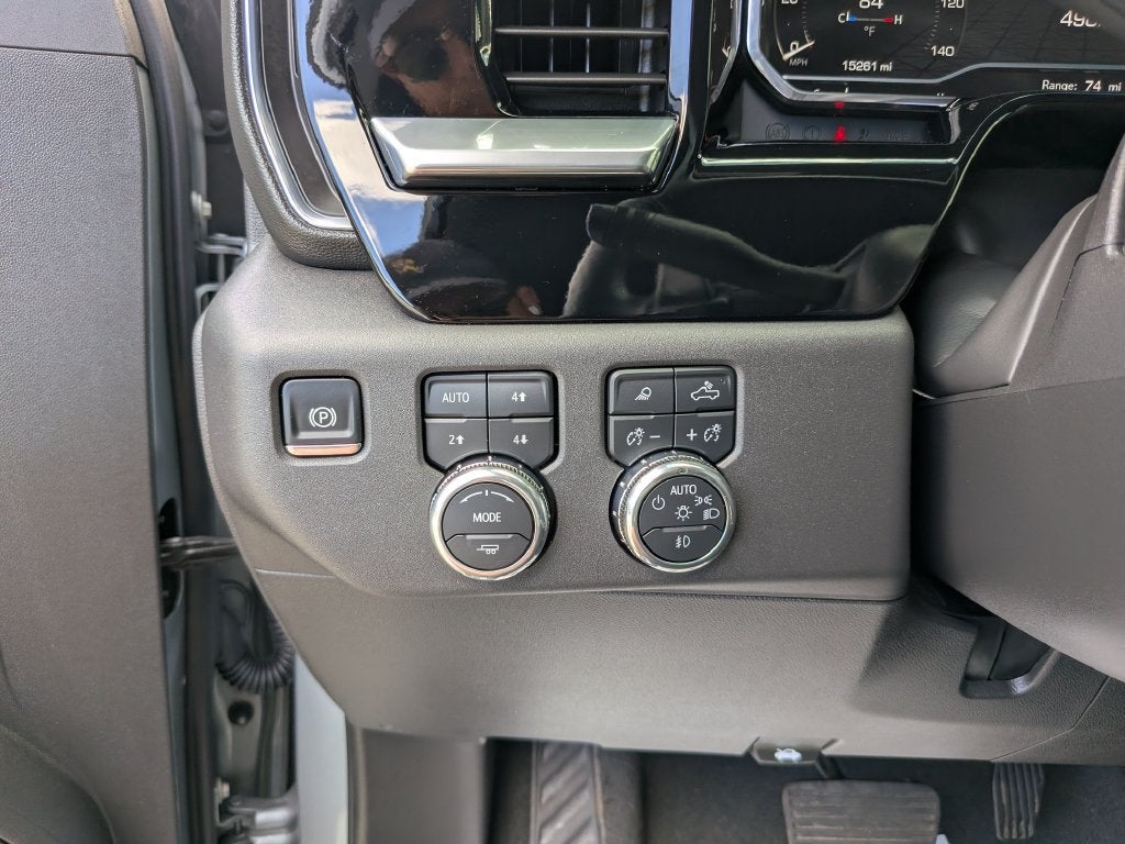 2025 GMC Sierra 1500 Elevation