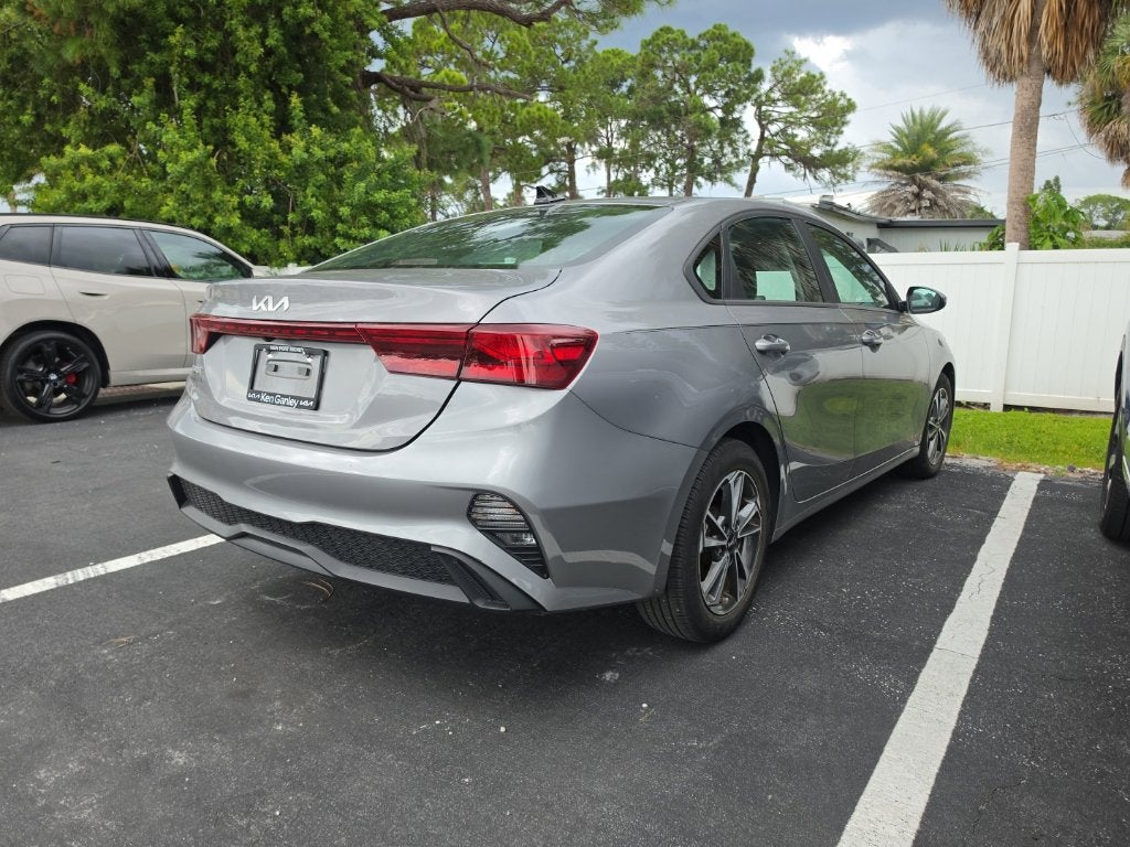 2023 Kia Forte LXS