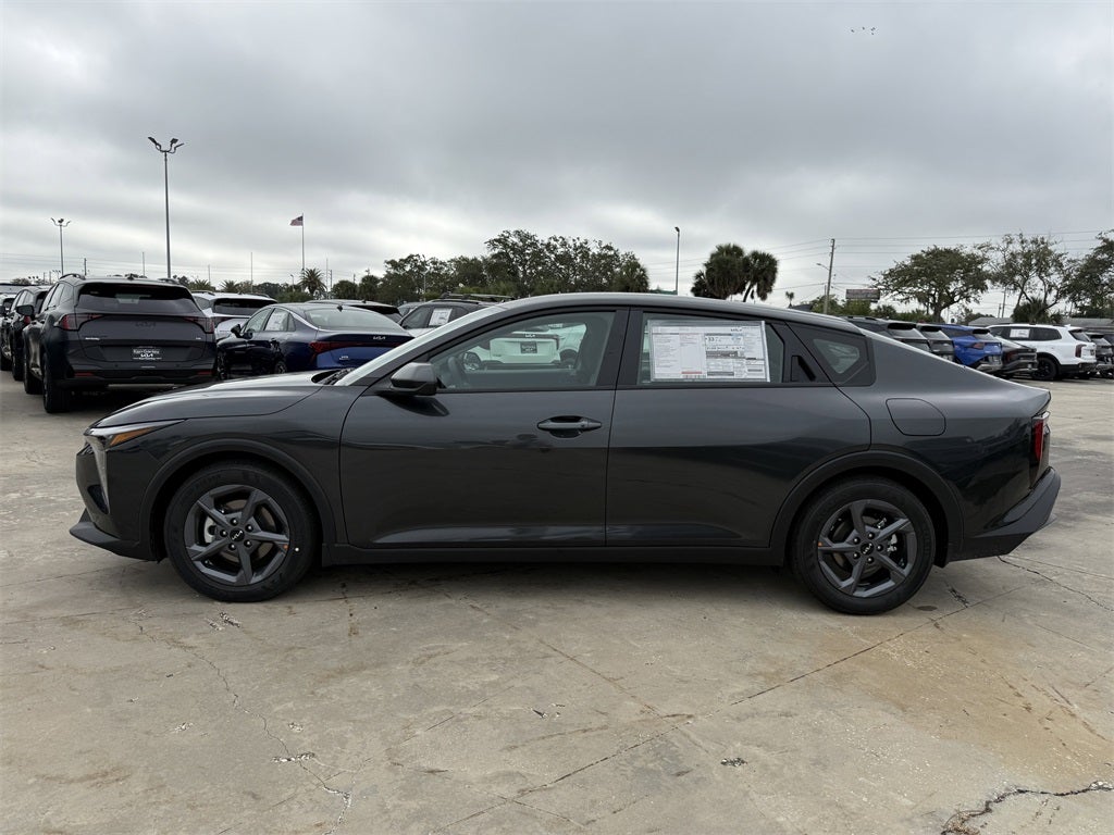 2025 Kia K4 LXS