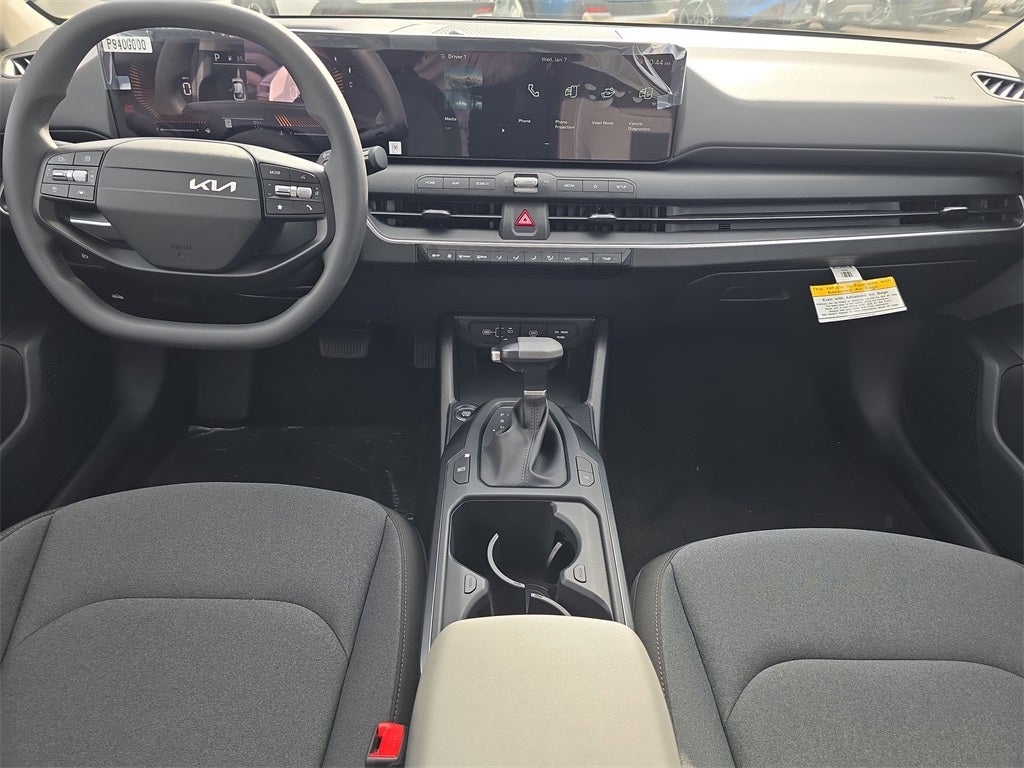 2025 Kia K4 LX