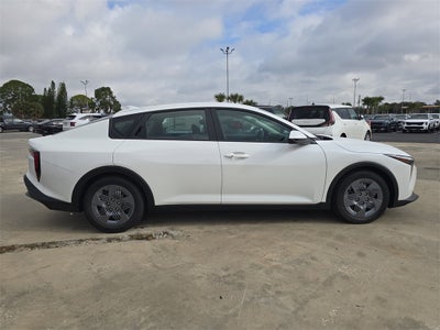 2025 Kia K4 LX