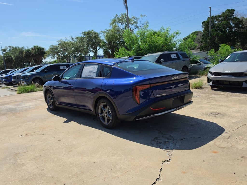 2026 Kia K4 LXS