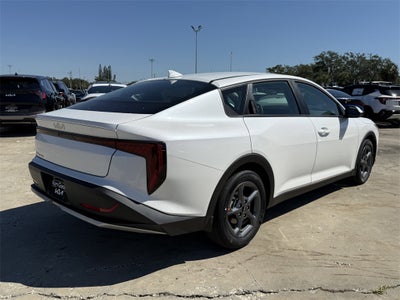 2025 Kia K4 LXS