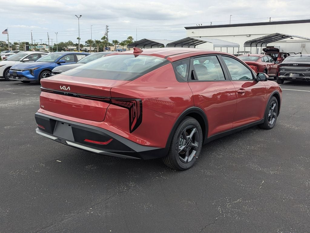 2026 Kia K4 LXS