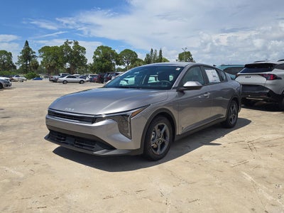 2026 Kia K4 LXS