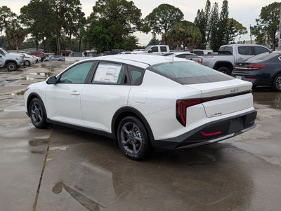 2026 Kia K4 LXS