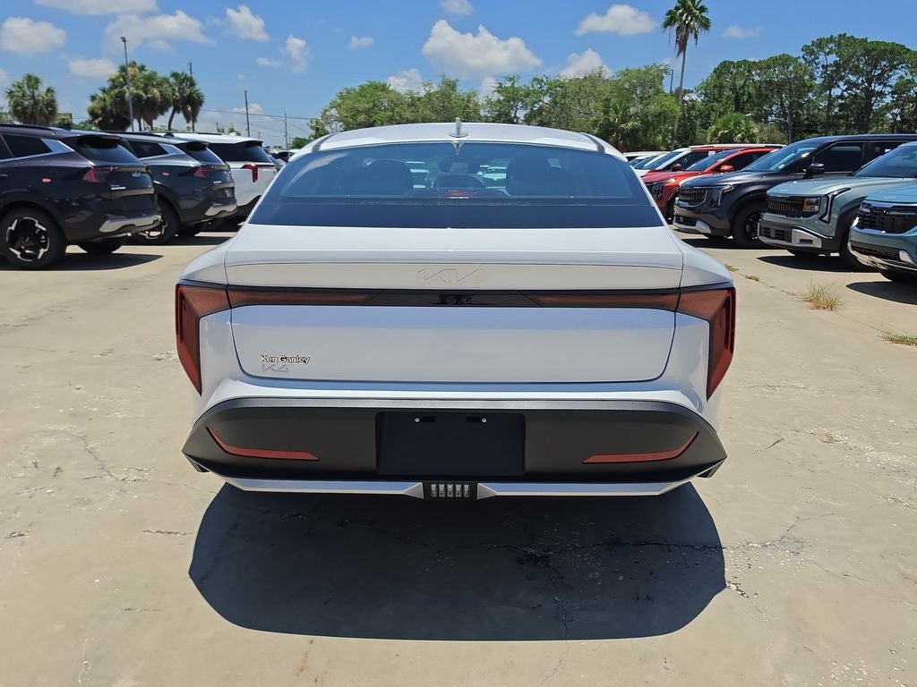 2026 Kia K4 LXS