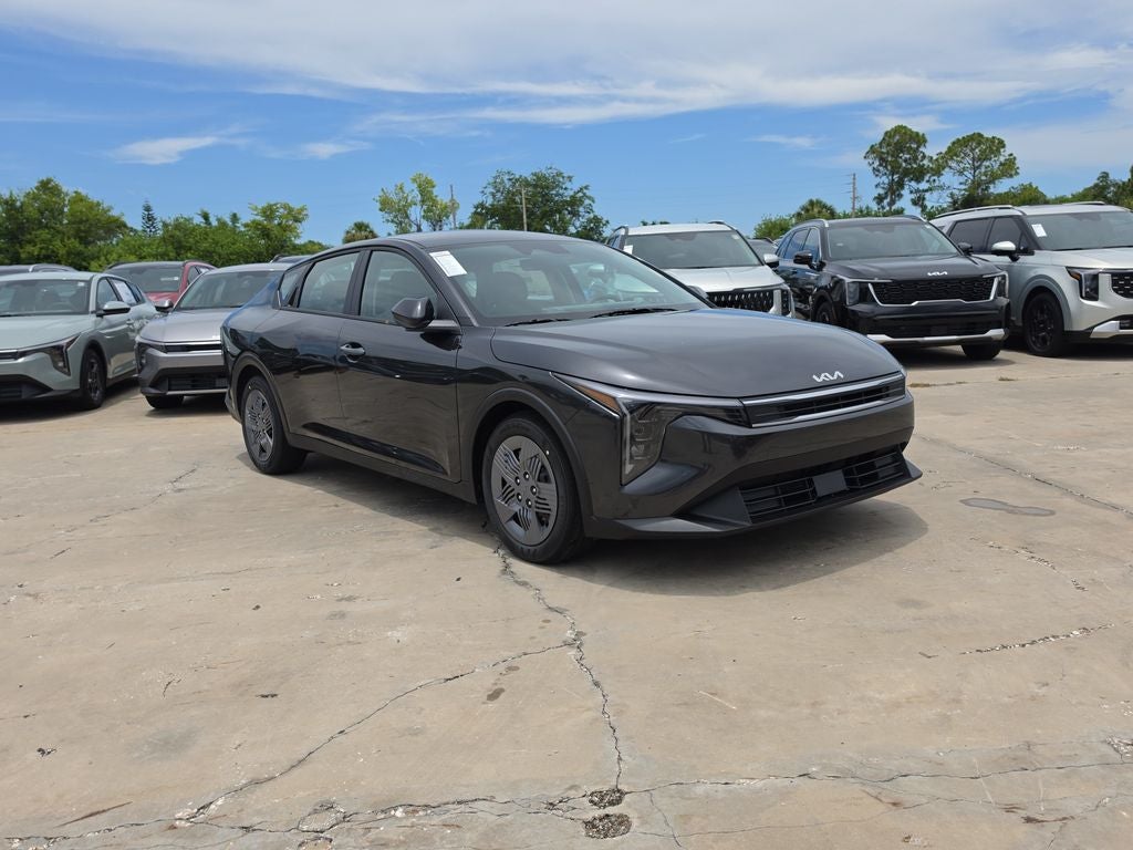2026 Kia K4 LX