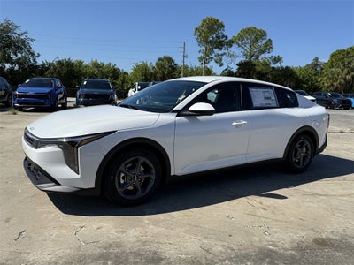 2025 Kia K4 LXS